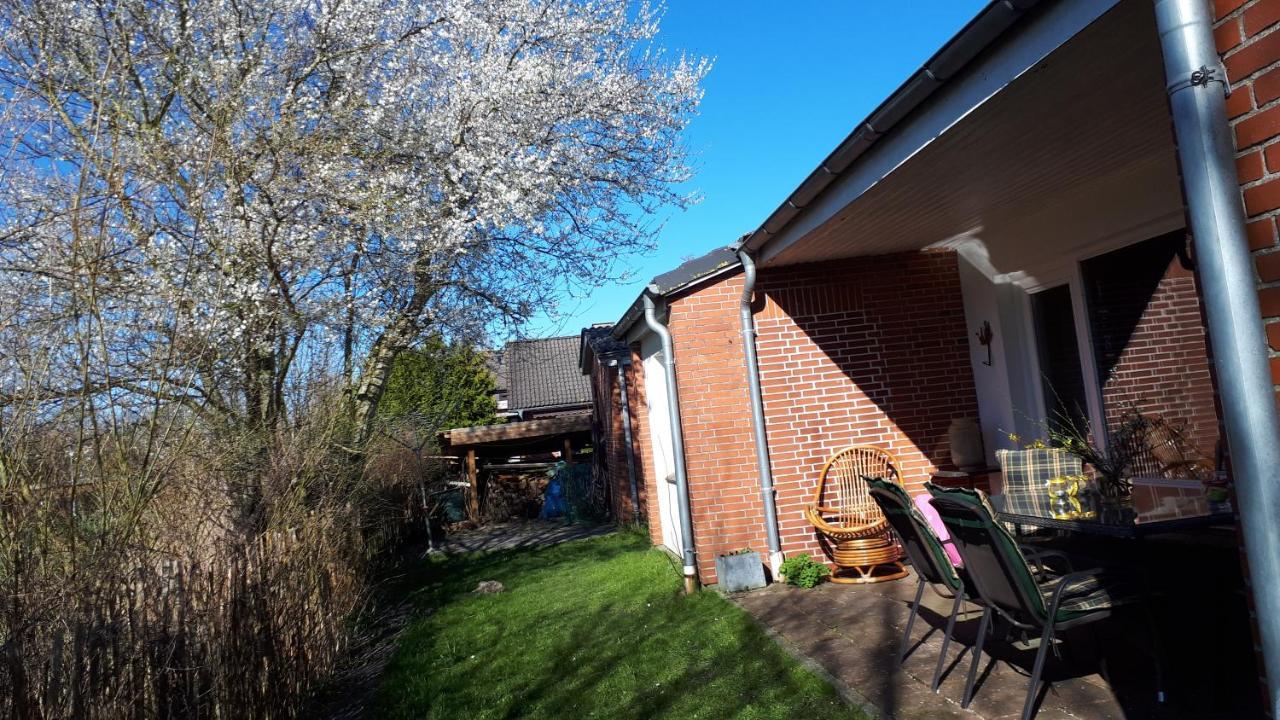 Ferienhaus In Buesumer Deichhausen - Buesum An Der Nordsee Fuer Bis Zu 9 Personen Villa Kültér fotó